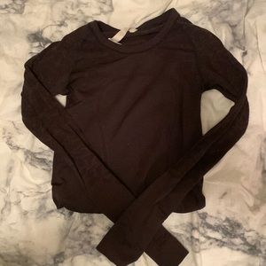 Purple Lululemon swiftly size 4